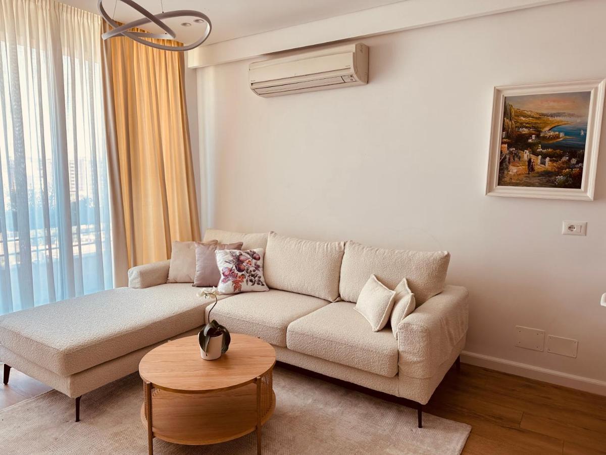 Madalin Seaside Apartment Влёра Экстерьер фото